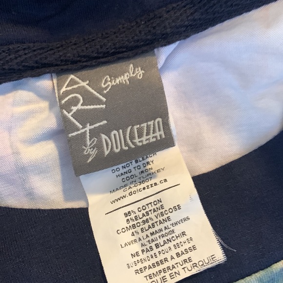 Simply Art by Dolcezza size small dress - Picture 4 of 5